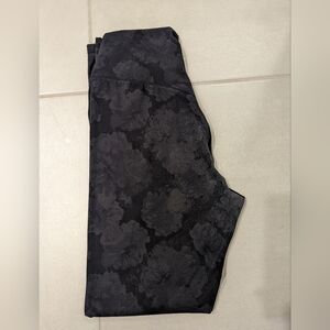 Buffbunny Black Dahlia leggings size large